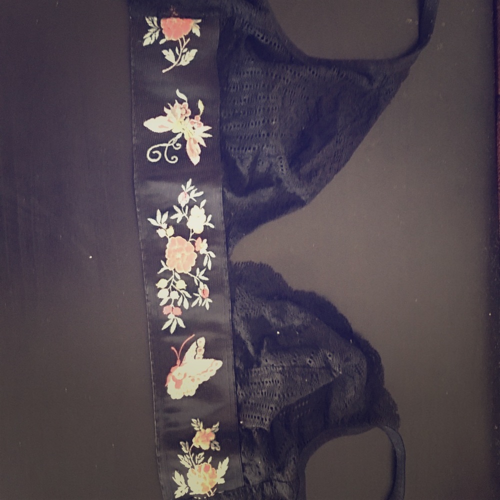 Gap Body lace bralette